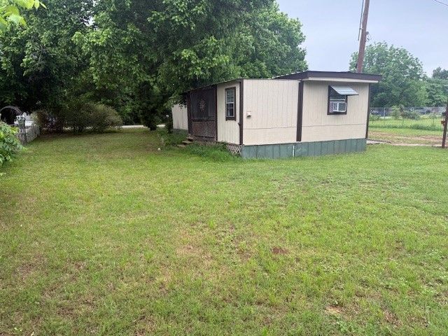 5423 Clear View Drive, Granbury, TX 76048