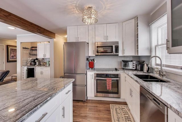 N3252 Robin ROAD, Lake Geneva, WI 53147