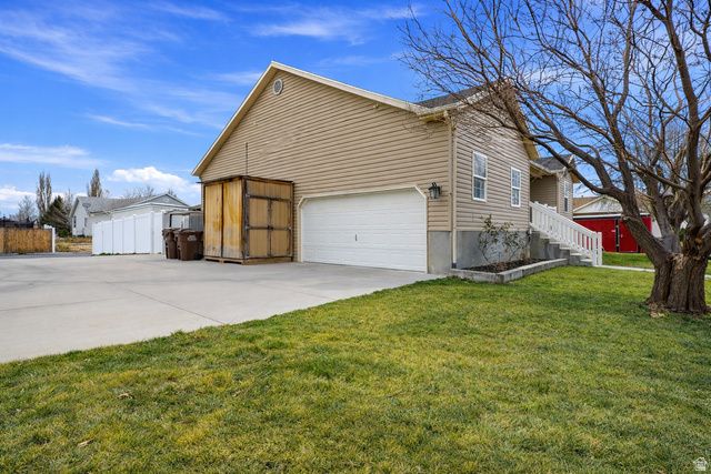 2004 E JUNIPER DR, Eagle Mountain, UT 84005