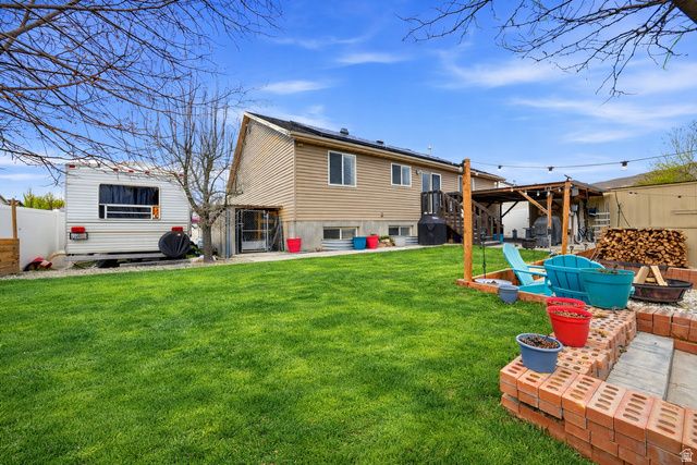 2004 E JUNIPER DR, Eagle Mountain, UT 84005