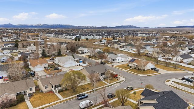 2004 E JUNIPER DR, Eagle Mountain, UT 84005