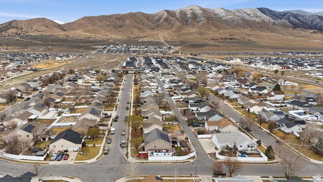 2004 E JUNIPER DR, Eagle Mountain, UT 84005