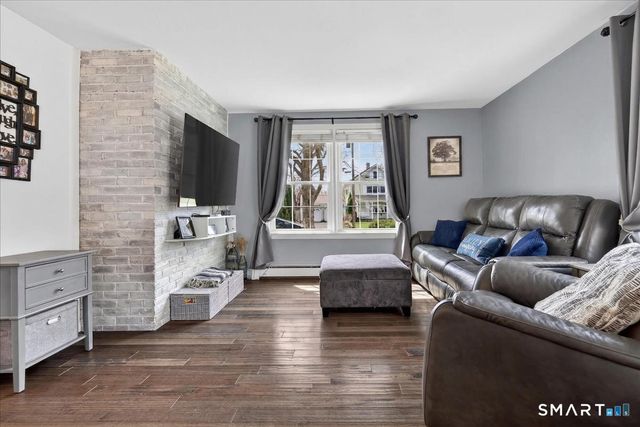 10 Scott Street, Norwalk, CT 06851