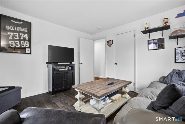 10 Scott Street, Norwalk, CT 06851