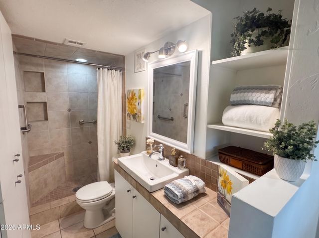 333 E TAYLOR Street, Tempe, AZ 85288
