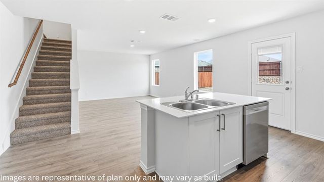584 St. Charles Place, Newcastle, OK 73065