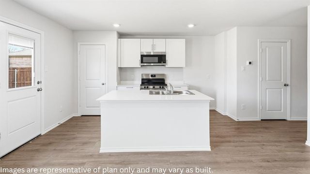 584 St. Charles Place, Newcastle, OK 73065