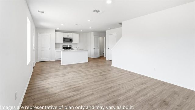 584 St. Charles Place, Newcastle, OK 73065
