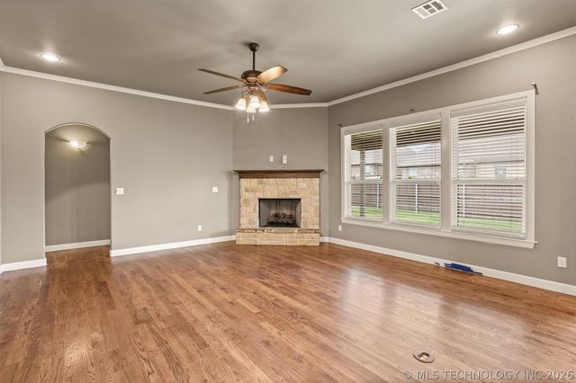 8110 N 77 East Avenue, Owasso, OK 74055