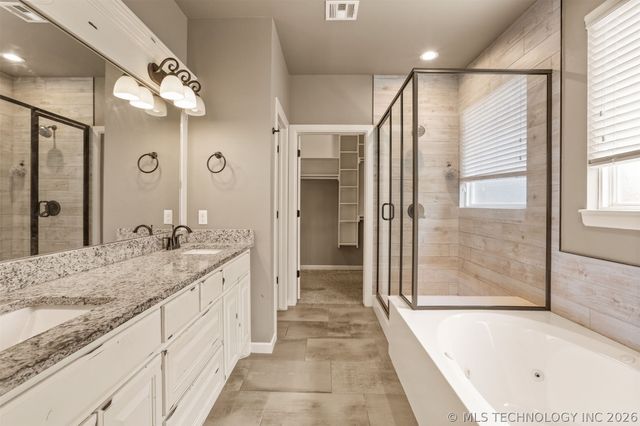 8110 N 77 East Avenue, Owasso, OK 74055
