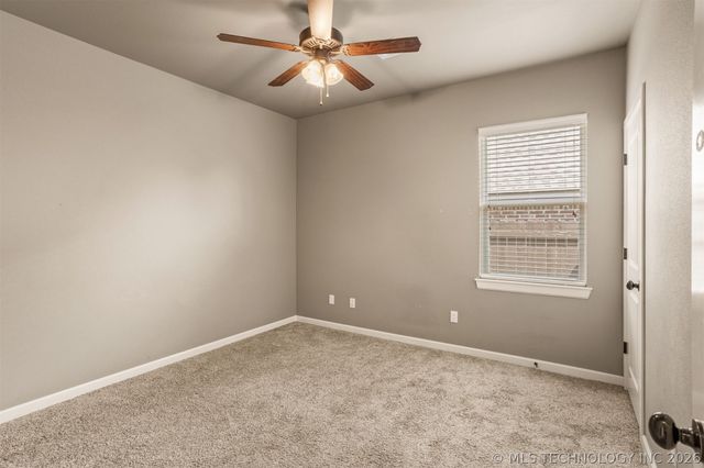 8110 N 77 East Avenue, Owasso, OK 74055