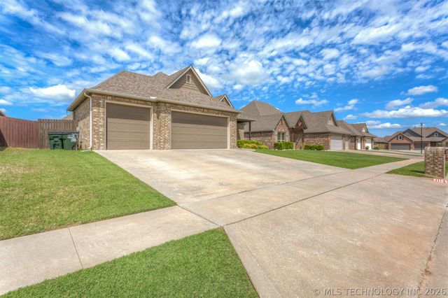 8110 N 77 East Avenue, Owasso, OK 74055