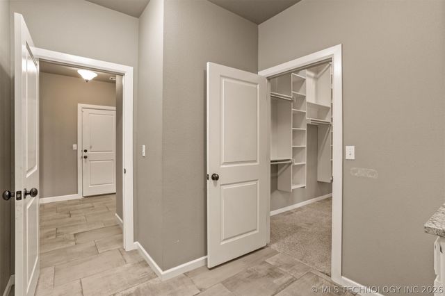 8110 N 77 East Avenue, Owasso, OK 74055