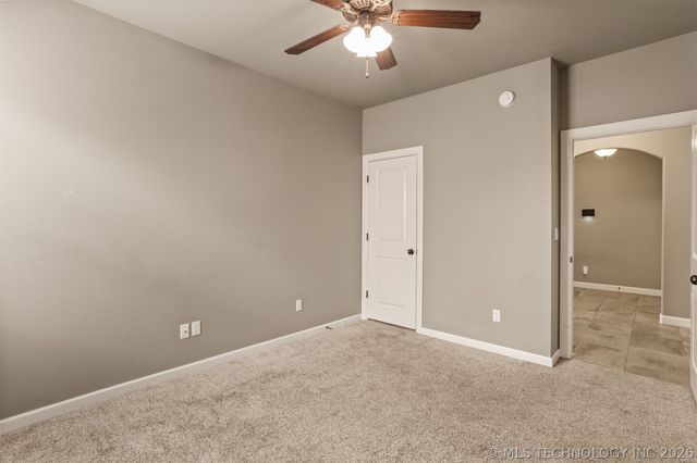 8110 N 77 East Avenue, Owasso, OK 74055