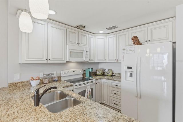 1 BEACH DRIVE SE 1109, St Petersburg, FL 33701
