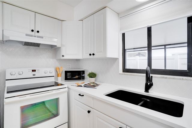 4400 67TH AVENUE N, Pinellas Park, FL 33781