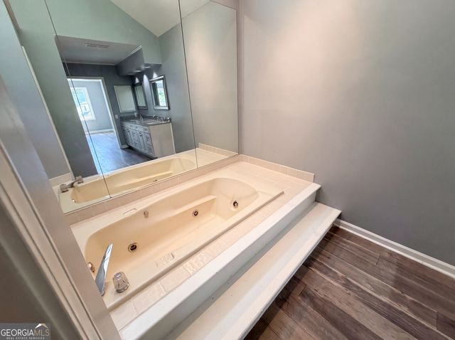 1876 Geyser Trace, Lawrenceville, GA 30044