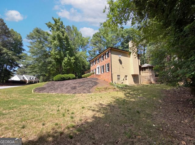 1876 Geyser Trace, Lawrenceville, GA 30044