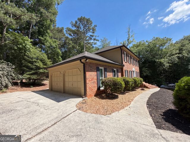 1876 Geyser Trace, Lawrenceville, GA 30044