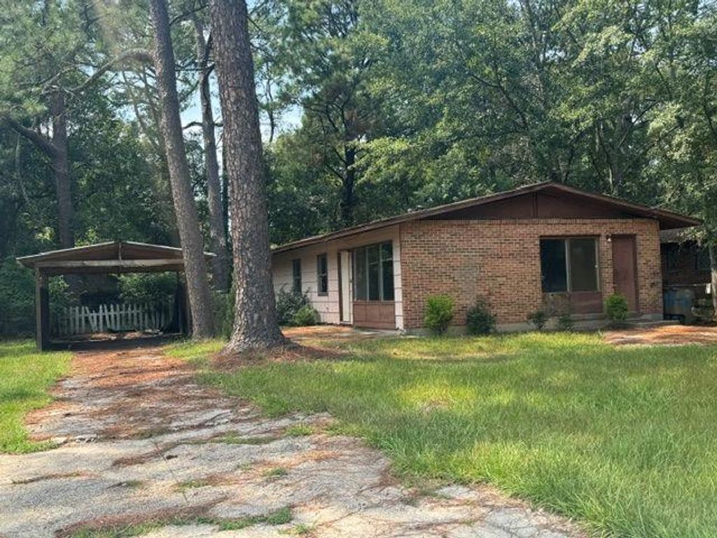 1556 Fleetwood Drive E, Mobile, AL 36605 — photo 2