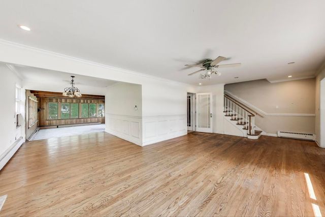 403 Dalton Avenue, Mundelein, IL 60060