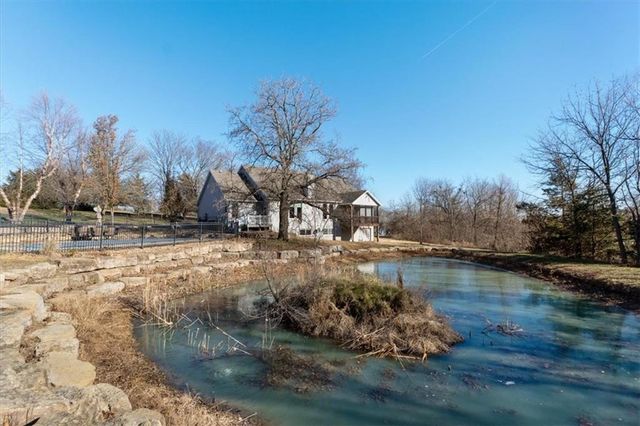 28098 Overbrook Road, Paola, KS 66071