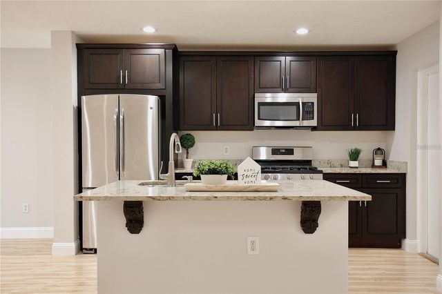 112 HERON BAY CIRCLE, Lake Mary, FL 32746