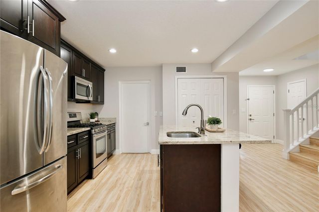 112 HERON BAY CIRCLE, Lake Mary, FL 32746