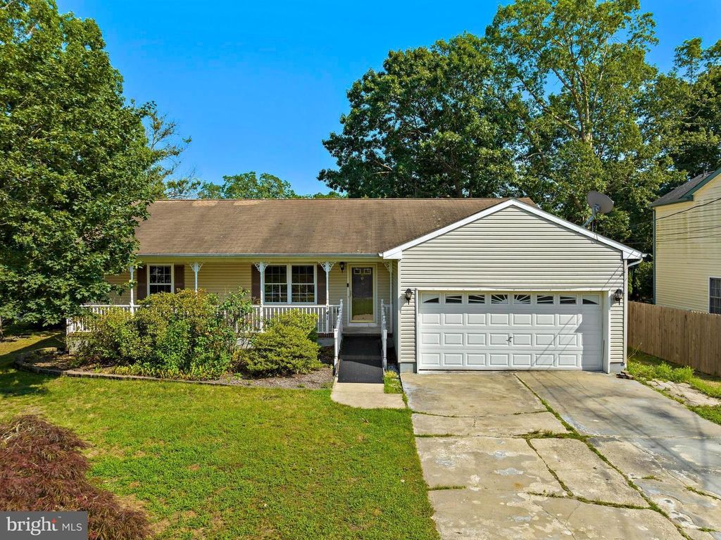 141 HATCH LN, Manahawkin, NJ 08050