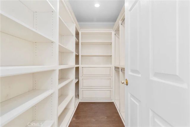 6595 Jaluit, Cypress, CA 90630