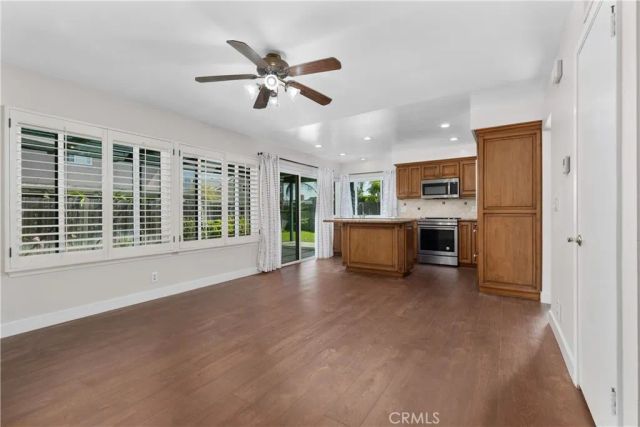 6595 Jaluit, Cypress, CA 90630