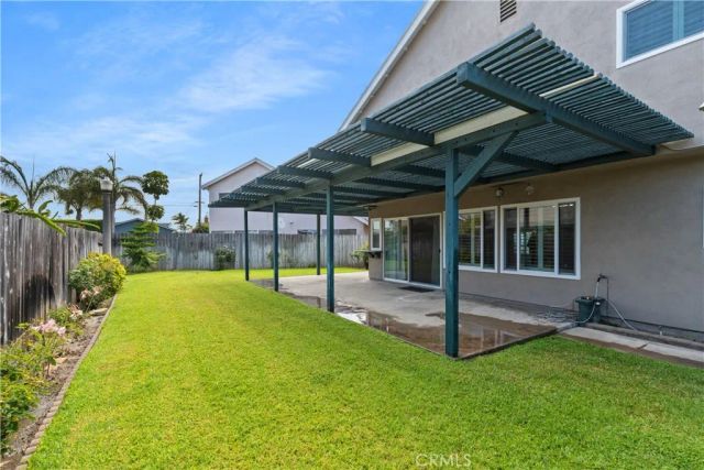 6595 Jaluit, Cypress, CA 90630