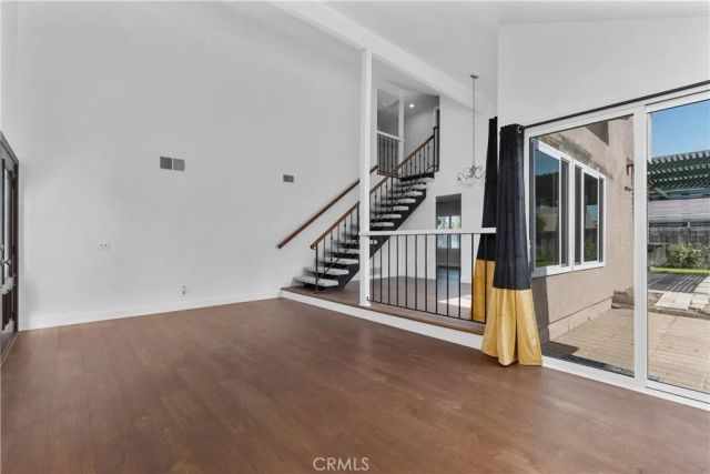 6595 Jaluit, Cypress, CA 90630