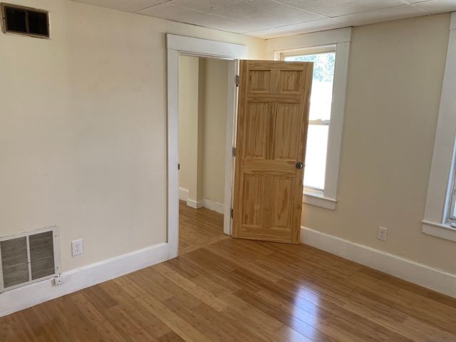 149 Main St 3, Maynard, MA 01754