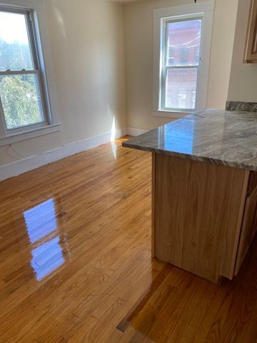 149 Main St 3, Maynard, MA 01754