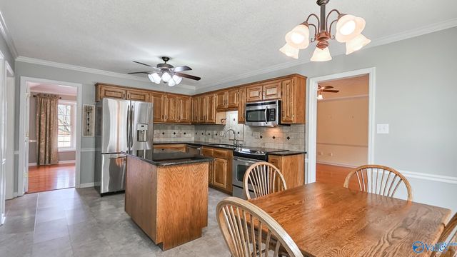 2803 Lexington Avenue SW, Decatur, AL 35603