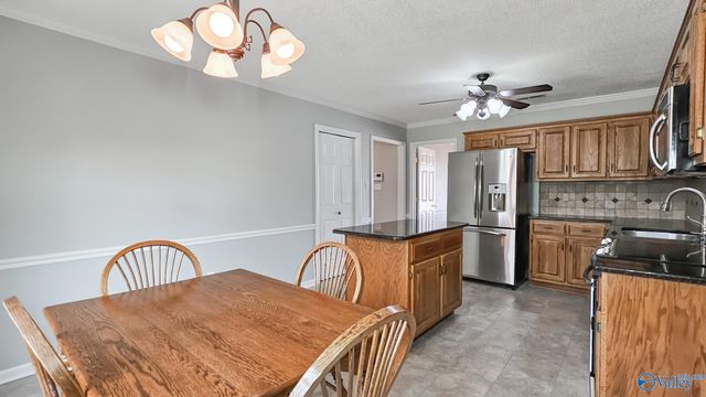 2803 Lexington Avenue SW, Decatur, AL 35603