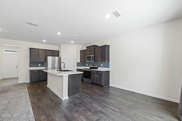 6060 BLACK STALLION Drive, Jacksonville, FL 32234