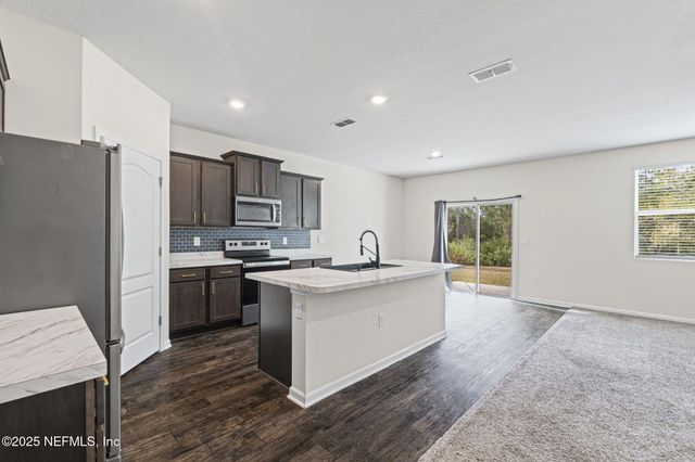 6060 BLACK STALLION Drive, Jacksonville, FL 32234