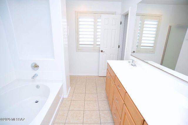 5493 W Silent Dove Way, Marana, AZ 85658