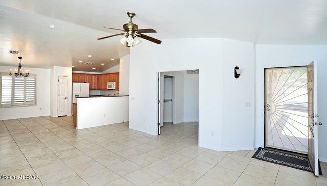 5493 W Silent Dove Way, Marana, AZ 85658