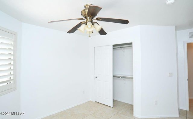 5493 W Silent Dove Way, Marana, AZ 85658