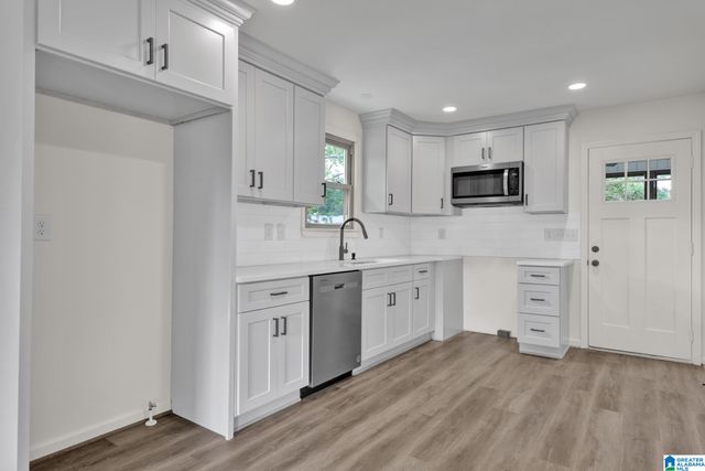 1109 8TH AVENUE, Pleasant Grove, AL 35127