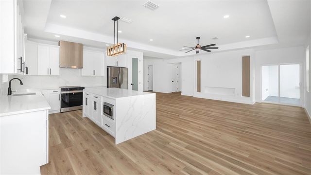 303 ARCHIMEDES STREET, Dunedin, FL 34698