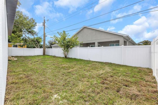 303 ARCHIMEDES STREET, Dunedin, FL 34698