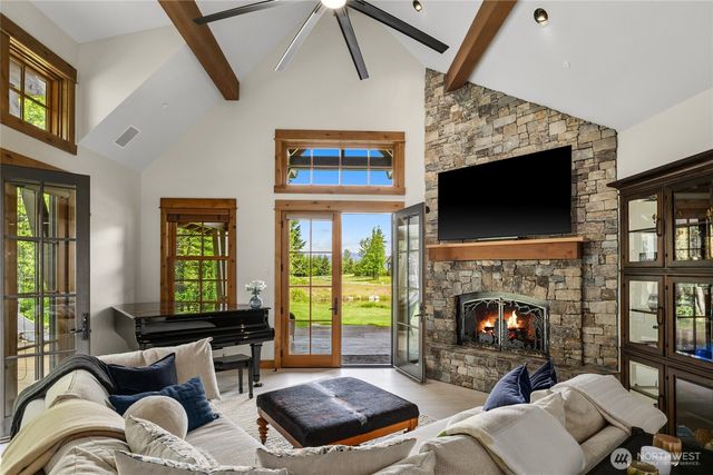 130 Saddle Ridge Loop, Cle Elum, WA 98922
