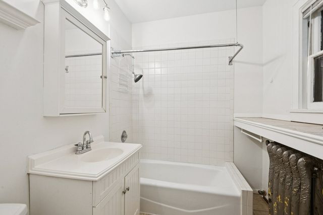 807 Greenleaf Street 2, Evanston, IL 60202