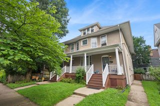 807 Greenleaf Street 2, Evanston, IL 60202