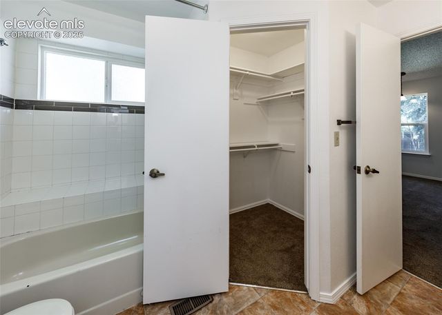 3450 Cedarhurst Way, Colorado Springs, CO 80918
