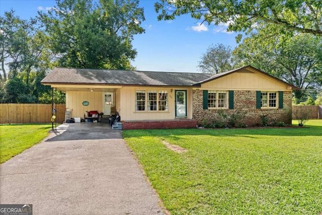 123 Donna Street SW, Calhoun, GA 30701